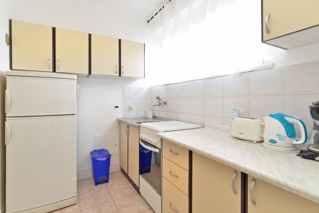 Apartment Branko 1601 Fazana Exterior photo